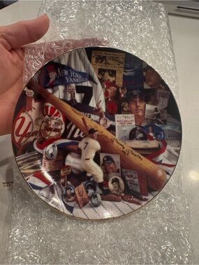 New York Yankees Mickey Mantle Collectible Decorative Plate - Appreciation Day